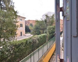 Quadrilocale in vendita, via Augusto Valenziani  16, Centro Storico, Roma