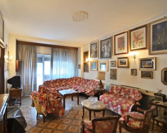 Appartamento in vendita, via dell'Impruneta  26, Magliana, Roma