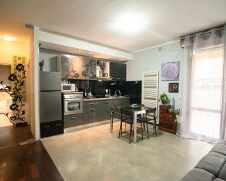 Trilocale in vendita, via Arno  24, Rimini