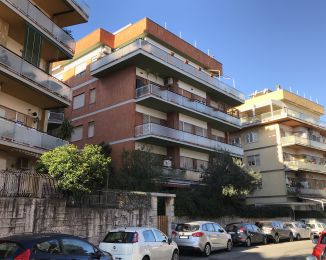 Bilocale in affitto, via Luigi Kossuth  38, Colli Portuensi, Roma