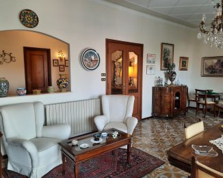 Appartamento in vendita, via Grassi Bertazzi  53, Acireale