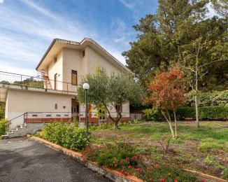 Villa in vendita, via Monte Po  3, Pedara