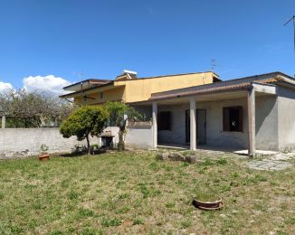 Villa in vendita, via Lago di Sirino 6, Cioccati, Nettuno