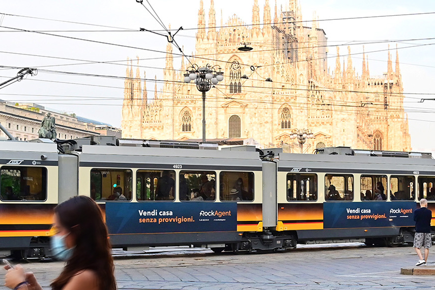 Rockagent sulla metro di Milano